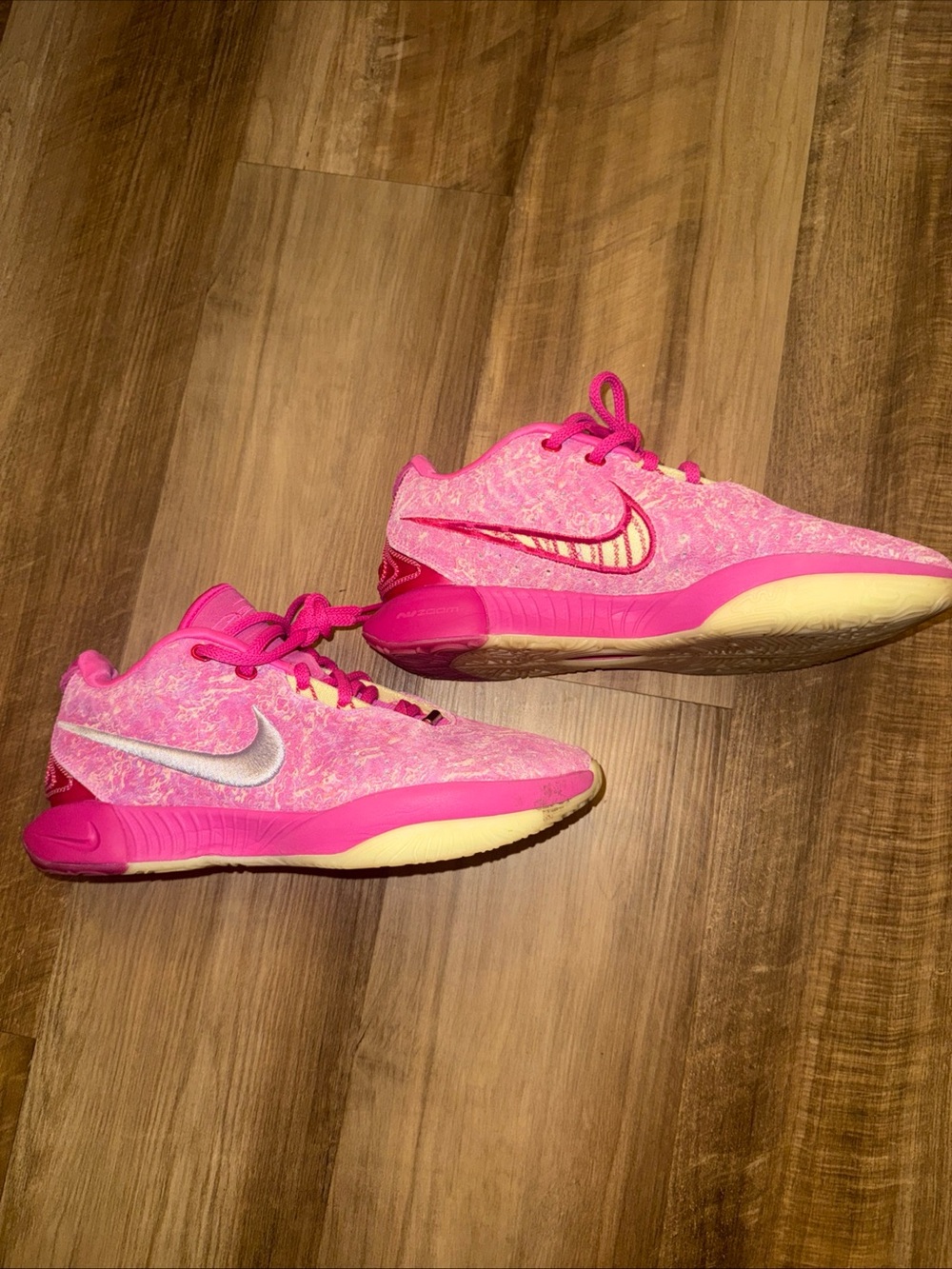 Nike Lebron 21 NBY World Is Your Oyster Pink Basketball HF0721-900 Size 9